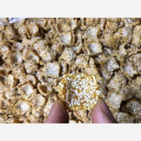 تصویر سوهان کنجدی عسلی 500گرم 