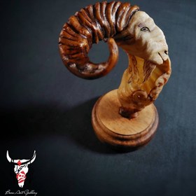 تصویر استند شاخ قوچ حکاکی 