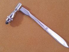 تصویر چکش معاینه 