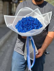 تصویر دسته گل رز شاین ۳۰ شاخه آبی 
