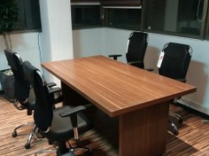 تصویر میز کنفرانسی 