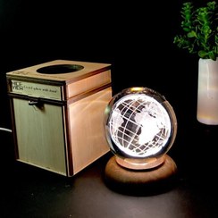 تصویر گوی کریستالی طرح کره زمین 