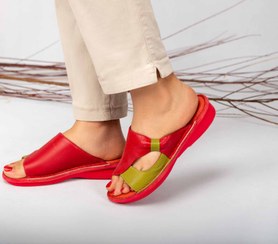 تصویر صندل چرم طبیعی کد 216 سایز ۳۶ تا ۴۲ قرمز سبز 