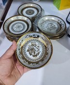 تصویر زیر استکان طلایی 