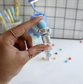 تصویر پاککن فضانورد 