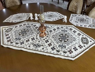 تصویر رومیزی جاجیمی سنتی 4 تکه رنگ کرم 