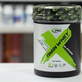 تصویر آمین وی 4600 پی ان سی ۸۱ سروینگ با ۴۶۰۰ میلی‌گرم آمینو اسید وی هیدرولیز شده در هر وعده برای عضله‌سازی، کاهش خستگی و جلوگیری از تحلیل عضلانی عالیه چرا انتخابش کنیم؟ حمل آسان، جذب سریع، جایگزین شیک پروتئینی