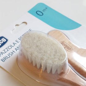 تصویر ‏شانه برس چوبی چیكو Chicco Wooden Brush Comb