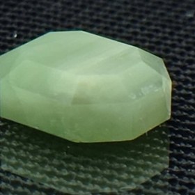 تصویر جواهر دمانتوئید D123 