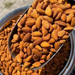 تصویر مغز بادام درختی خام درجه یک (بدون شکستگی) 
