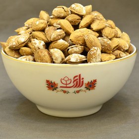 تصویر بادام درختی پوست کاغذی 