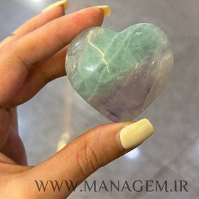 تصویر کاروینگ قلب سنگ فلوریت 