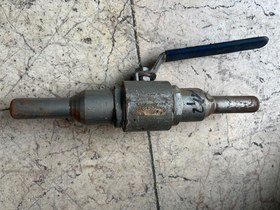 تصویر شیر توپی 1/2 اینچ نیپل دار سه تیکه کلاس 1500 رده 40 SEAT A105N STEM A105N BALL A105N BODY A105N BALL VALVE 1/2" #1500 SCH 40 BODY A105N BALL A105N STEM A105N SEAT A105N