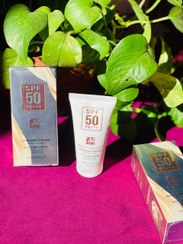 تصویر ضد آفتاب ESTEE