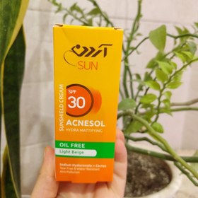 تصویر کرم ضد آفتاب آکنه سول آردن spf30بژ روشن فاقدچربی 