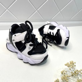 تصویر کفش اسپرت چسبی پانیکا 