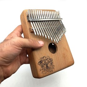 تصویر کالیمبا 17 تیغ چوب راش طرح سفینه فضایی 