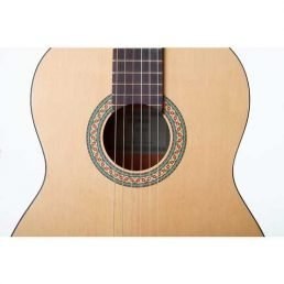 تصویر گیتار کلاسیک یاماها مدل Yamaha C40M 