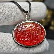 تصویر گردن آویز سنگ عقیق سرخ معدنی خط دست.دور قاب رنگ ثابت.کد 33002 