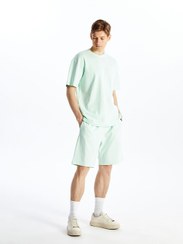 تصویر شلوارک فاق نرمال طرح دار مردانه | ال سی وایکیکی LC Waikiki S4G286Z8 