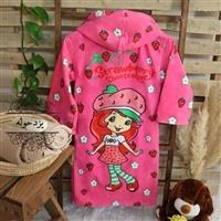 تصویر حوله تنپوش توت فرنگی Strawberry bathrobe towel