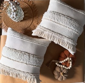 تصویر کوسن پانچ مخملی 