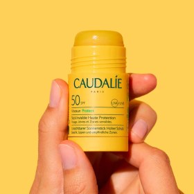 تصویر ضد آفتاب استیکی کدلی SPF50 حجم 15 گرمی 