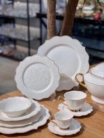 تصویر ست سرویس غذاخوری چینی ترک Outstanding Flower 