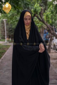 تصویر چادر جده گلدوزی طرح پیچک 