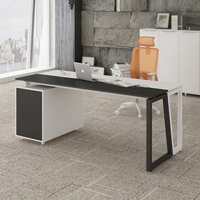 تصویر میز مدیریتی پایه فلزی شیک و زیبا 