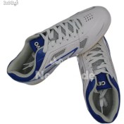 تصویر کفش پینگ پنگ جوو سفید رنگ مدل اسمش فلکس | سبک و سریع برای حرفه‌ای‌ها 