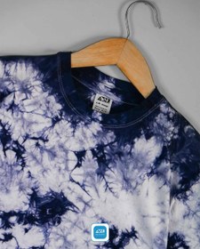 تصویر کراپ تای دای ( شیبوری ) ابروبادی سرمه‌ای Dark Blue Tie Dye Crop Top