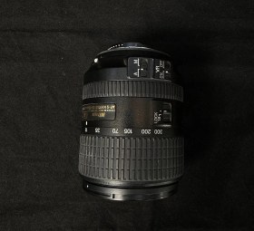 تصویر لنز Nikon 18-300 F/3.5-5.6 دست دوم 