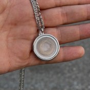 تصویر گردنبند لاکت شیشه ای زنجیر نقره ای 