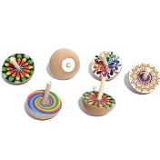 تصویر فرفره چوبی طرح اسلیمی یا فانتزی Top Wooden