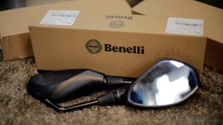 تصویر آیینه بنلی 250 تک سیلندر 