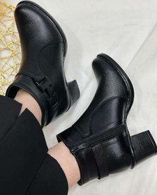 تصویر نیم بوت نازی ( H) 