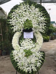 تصویر تاج گل سه طبقه شماره 770 