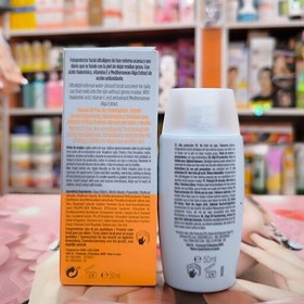 تصویر ضد آفتاب فیوژن واتر مجیک بی رنگ ایزدین با spf50 
