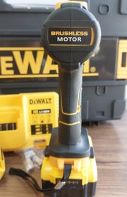 تصویر دریل پیچ گوشتی شارژی DeWalt 1030 