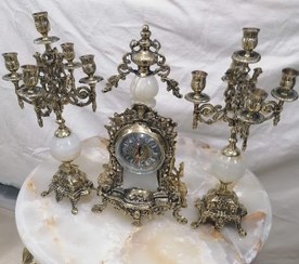 تصویر ساعت وشمعدان 5شاخه جفتی برنز Clock and candlestick with 5 pairs of bronze branches