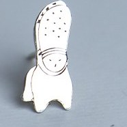 تصویر پیرسینگ نقره گربه کراکسی 