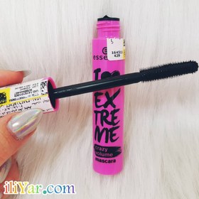 تصویر ریمل اسنس صورتی مدل I Love Extreme Crazy Volume I Love Extreme Crazy Volume essence volumizing mascara