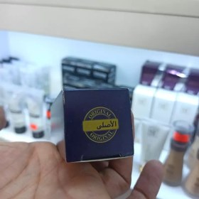 تصویر کرم پودر استی لایتن estee lighten مدل matte foundation 