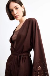 تصویر بلوز زنانه قهوه ای دفکتو 