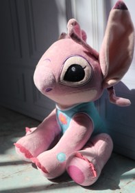 تصویر عروسک استیج دختر 