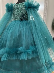 تصویر مدل پرنسسی دامن بلند والور دار سبز درباری Dress