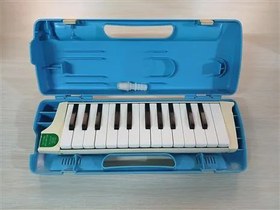 تصویر ملودیکا سوزوکی آنتیک 