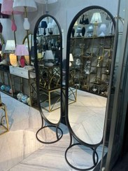 تصویر آینه قدی کپسولی فلزی 