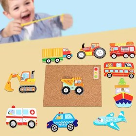 تصویر میخ و چکش چوبی 